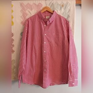 Men's checked button-down shirt